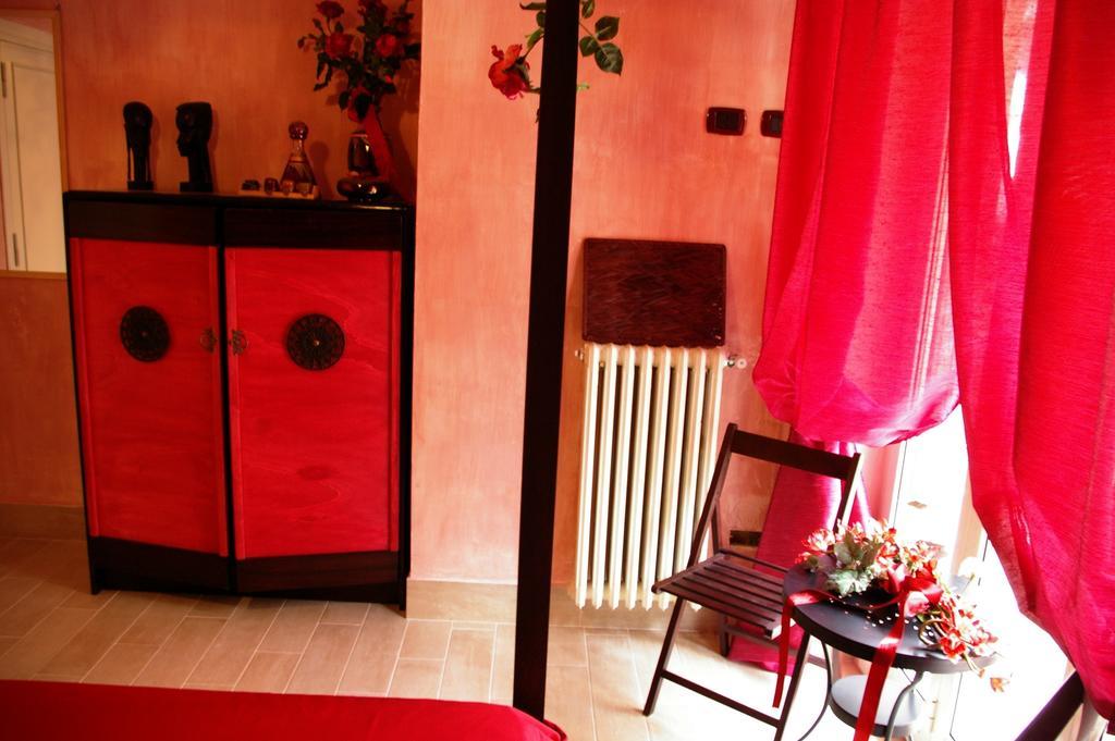 Serapo Bed And Breakfast Geata Zimmer foto