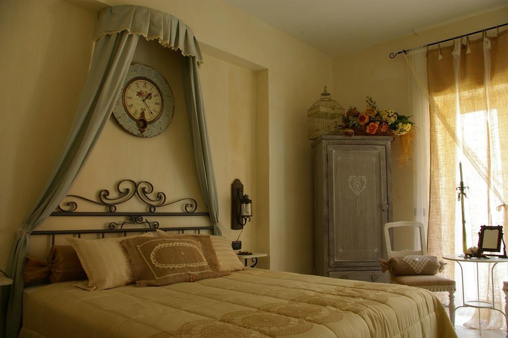 Serapo Bed And Breakfast Geata Exterior foto