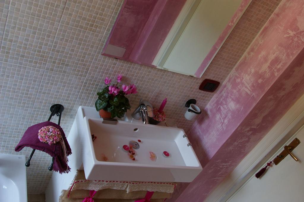 Serapo Bed And Breakfast Geata Zimmer foto