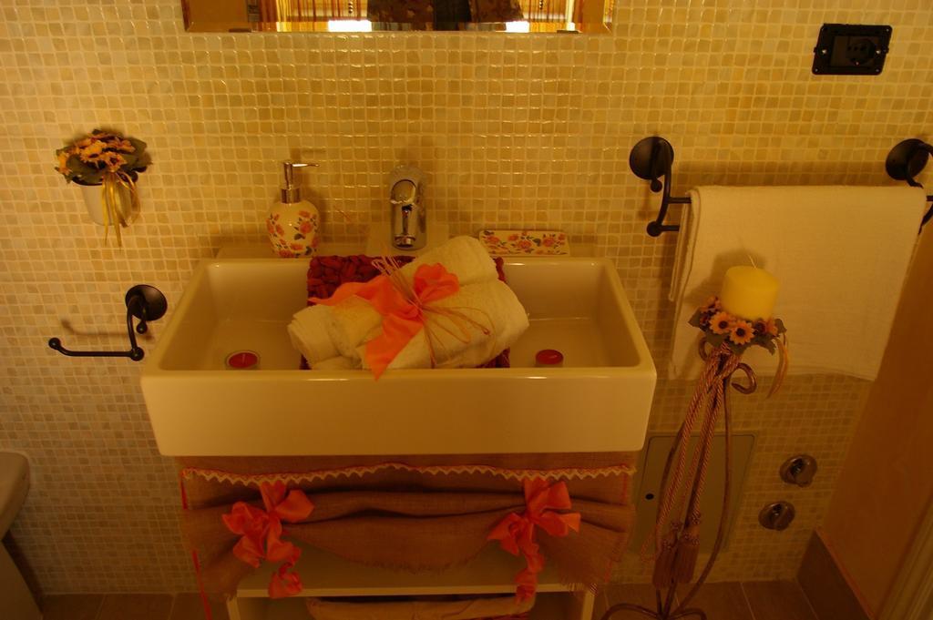 Serapo Bed And Breakfast Geata Zimmer foto